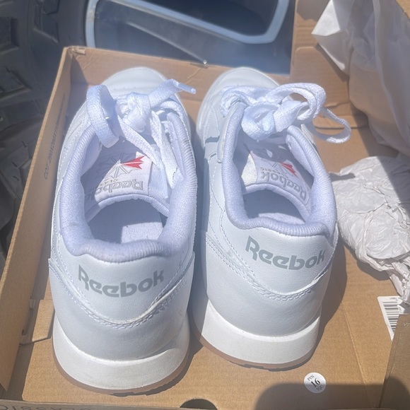 Reebok Classic Size 8 - Picture 5 of 6